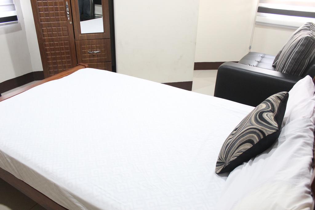 Feel Great Stay Condotels - San Marino Cebu ภายนอก รูปภาพ