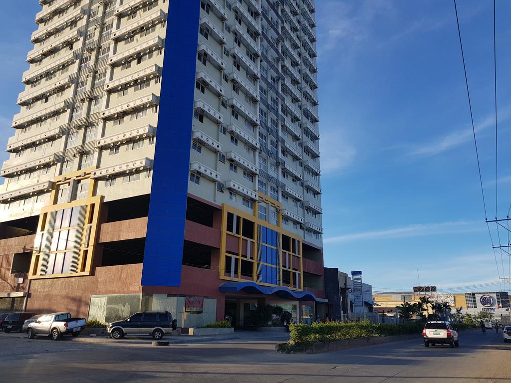 Feel Great Stay Condotels - San Marino Cebu ภายนอก รูปภาพ